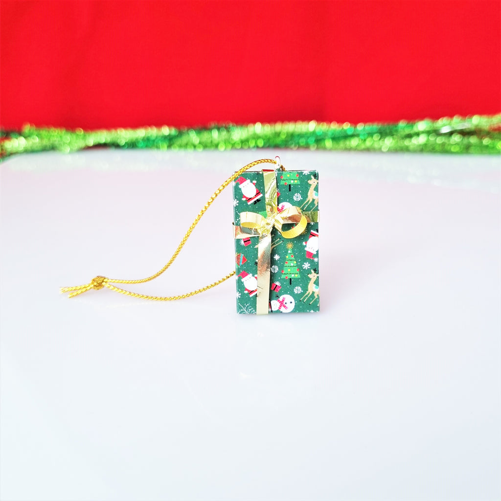 Christmas Tree Ornament - Green Present