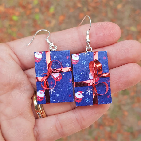 Christmas present earrings - Blue