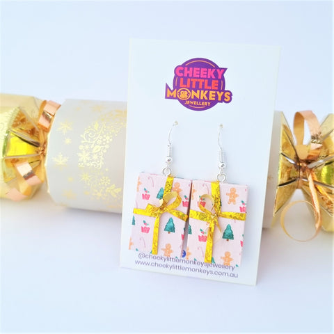 Christmas present earrings - Pink